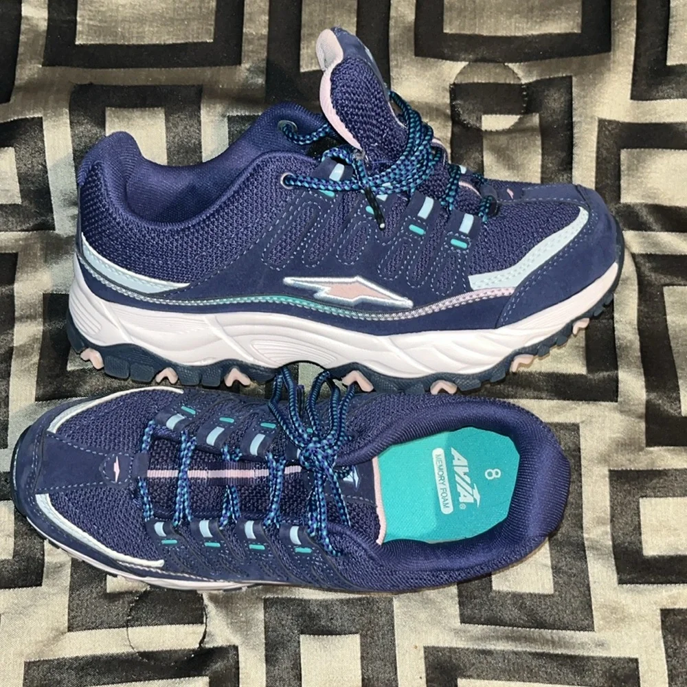 Avia Tennis Shoes - Picture 2 of 4